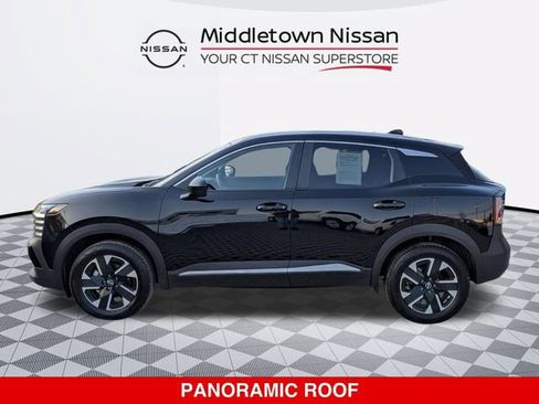 Certified 2025 Nissan Kicks SV w/ SV Premium Package AWD/4WD image 7