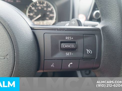 Used 2024 Nissan Rogue S FWD image 10