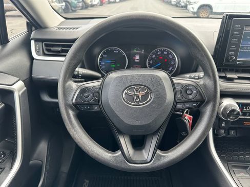 Used 2020 Toyota RAV4 LE w/ All Weather Liner Package AWD/4WD image 19