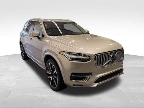 Used 2023 Volvo XC90 B6 Plus AWD/4WD image 7