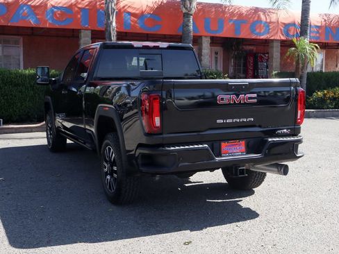 Used 2023 GMC Sierra 2500 AT4 w/ AT4 Preferred Package AWD/4WD image 6