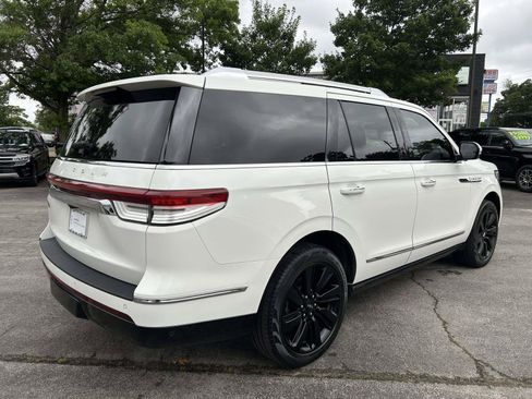 Certified 2023 Lincoln Navigator Reserve AWD/4WD image 3