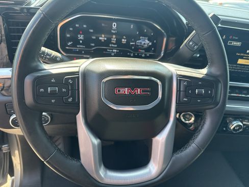 Certified 2025 GMC Sierra 1500 SLT AWD/4WD image 18