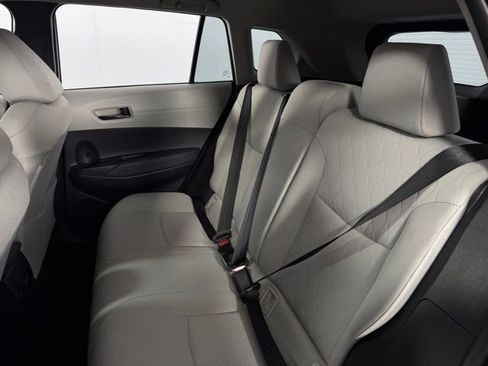 Used 2024 Toyota Corolla Cross L image 16