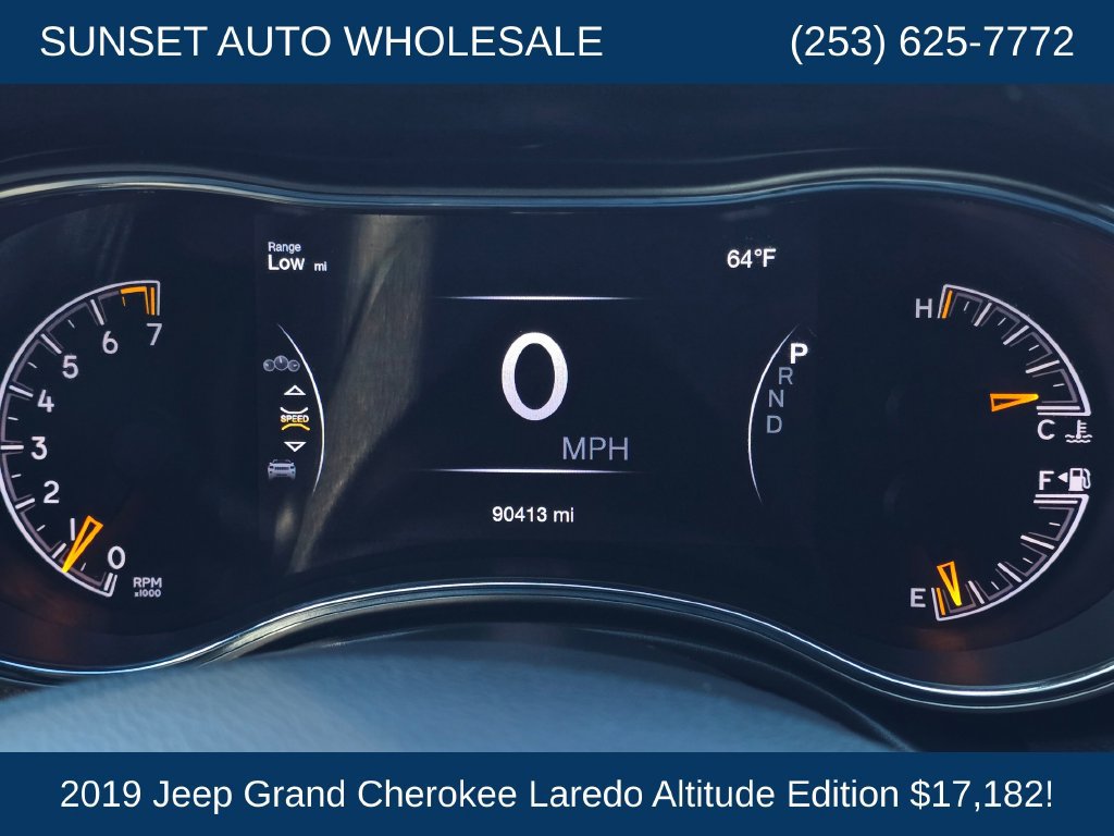 Used 2019 Jeep Grand Cherokee Altitude AWD/4WD image 27