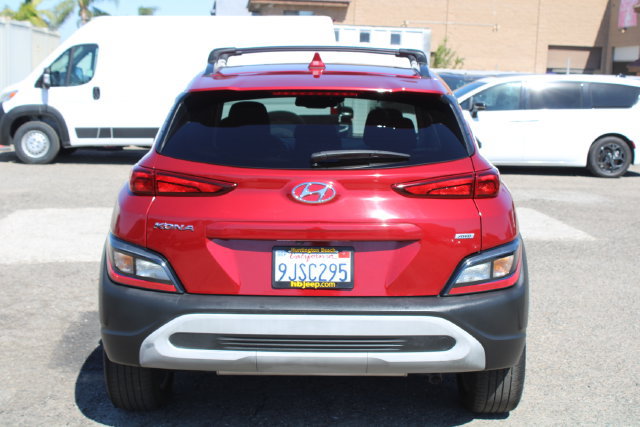 Used 2023 Hyundai Kona SEL AWD/4WD image 5