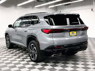 Used 2025 Buick Enclave Sport Touring w/ Power Package video 2