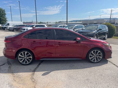 Used 2022 Toyota Corolla XSE FWD image 8
