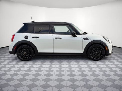 Used 2024 MINI Cooper S FWD image 8