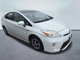 Used 2012 Toyota Prius Four w/ Deluxe Solar Roof Pkg FWD video 2