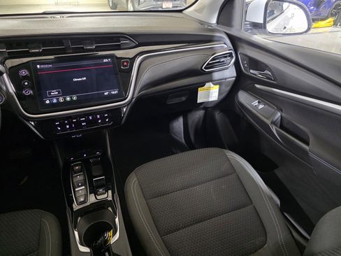 Used 2023 Chevrolet Bolt EUV LT w/ Comfort Package image 13