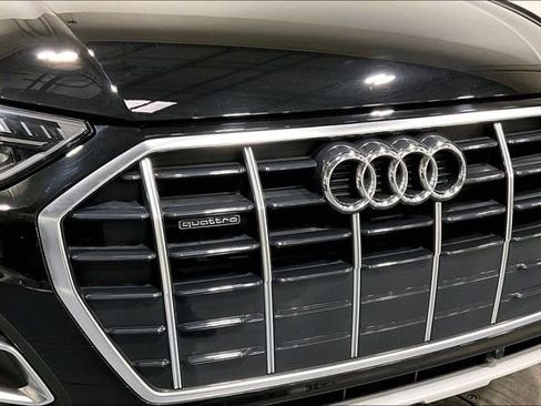 Certified 2023 Audi Q5 2.0T Premium w/ Convenience Package image 28