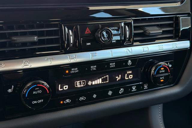 New 2026 Nissan Pathfinder SL w/ Cargo Package FWD image 24