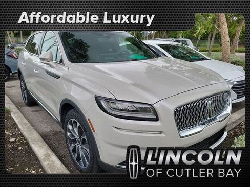 Used 2022 Lincoln Nautilus Reserve w/ Equipment Group 201A FWD image 1