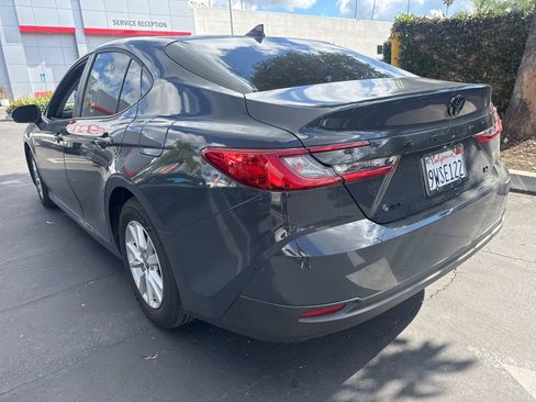 Used 2026 Toyota Camry LE image 4