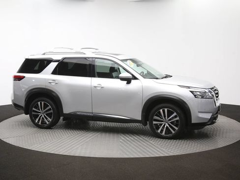 Used 2023 Nissan Pathfinder Platinum AWD/4WD image 44