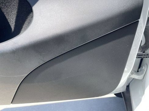 Used 2023 Tesla Model Y Long Range AWD/4WD image 25