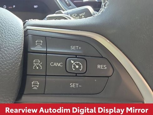 Used 2023 Jeep Grand Cherokee Limited w/ Luxury Tech Group II RWD image 24