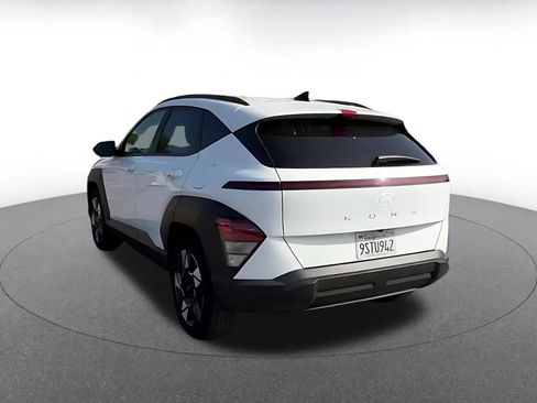 Used 2025 Hyundai Kona SEL image 12