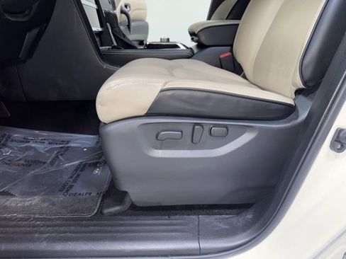 Used 2024 INFINITI QX80 Premium Select w/ Cargo Package image 9