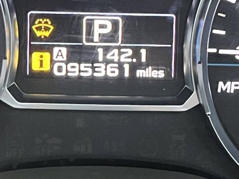 Used 2017 Subaru Forester 2.5i Premium image 36