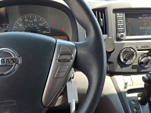 Used 2021 Nissan NV200 S FWD image 21