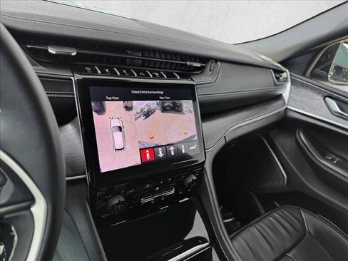 Used 2024 Jeep Grand Cherokee Limited 4xe image 15