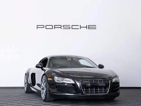 Used 2010 Audi R8 V10 AWD/4WD image 9