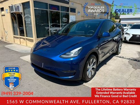Used 2021 Tesla Model Y Long Range AWD/4WD image 17