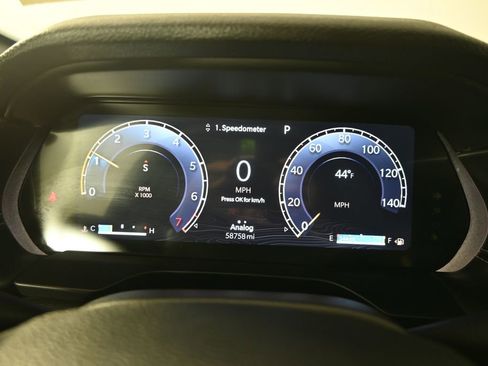 Used 2024 Jeep Grand Cherokee L Laredo image 25