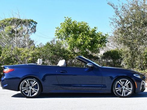 Used 2024 BMW M440i Convertible w/ Premium Package image 42