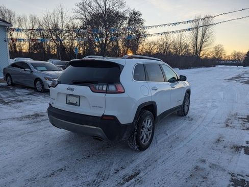 Used 2019 Jeep Cherokee Limited w/ Luxury Group image 3