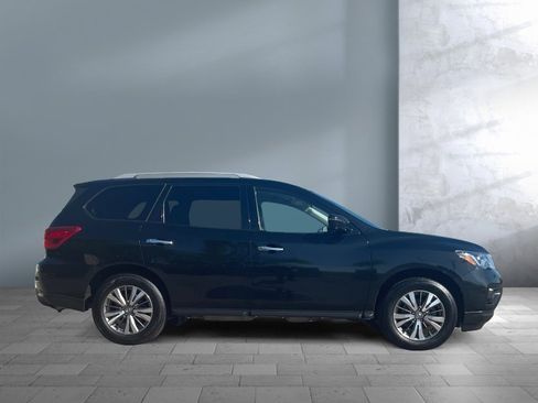 Used 2019 Nissan Pathfinder SL AWD/4WD image 7