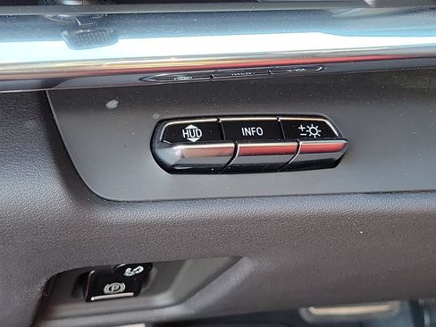 Used 2020 Chevrolet Corvette Stingray Preferred Cpe w/ 2LT Preferred Equipment Group RWD image 18