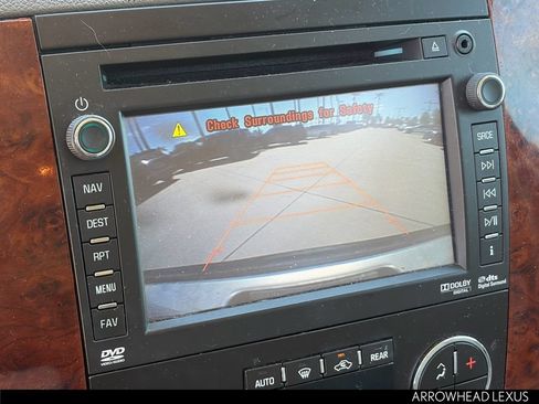 Used 2012 Chevrolet Suburban LT AWD/4WD image 22