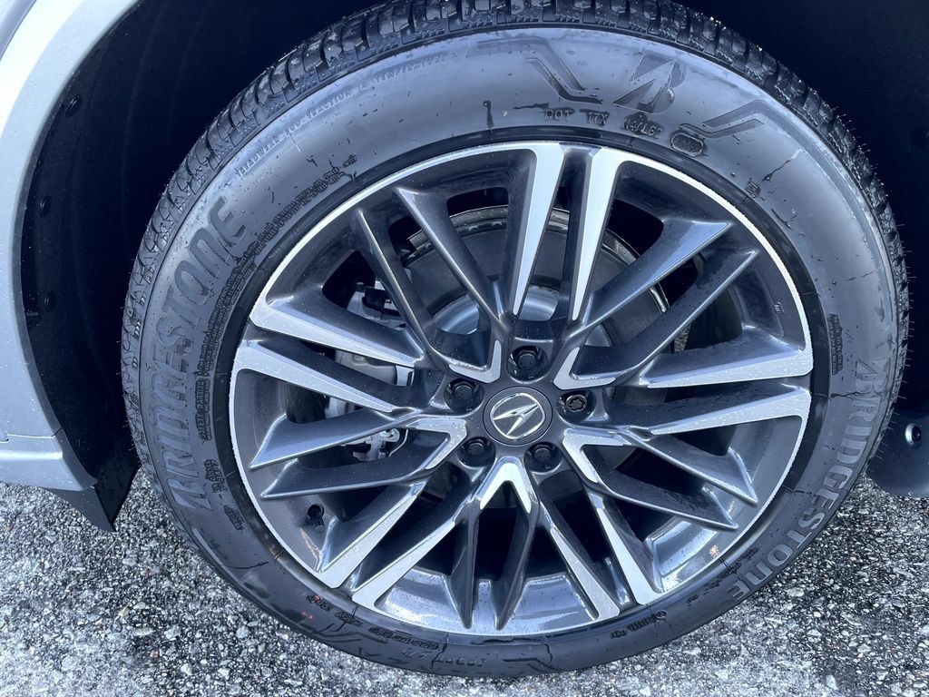 New 2026 Acura MDX w/ Advance Package AWD/4WD image 4