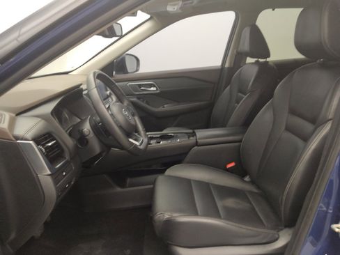 Used 2021 Nissan Rogue SL image 17