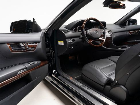 Used 2012 Mercedes-Benz CL 63 AMG image 22