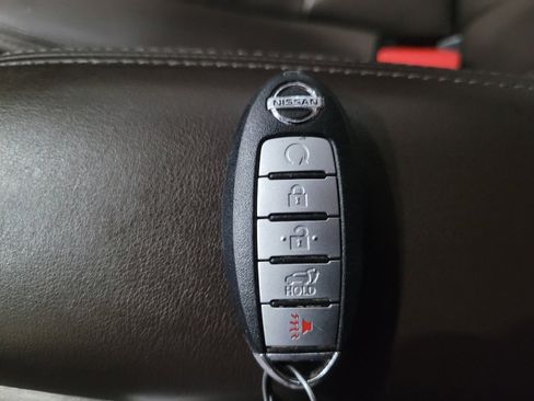 Used 2016 Nissan Murano Platinum w/ Platinum Technology Package image 32