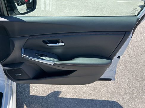 Certified 2025 Nissan Sentra SR w/ SR Premium Package FWD image 42