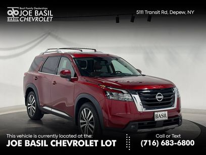 Used 2022 Nissan Pathfinder Platinum w/ Cargo Package