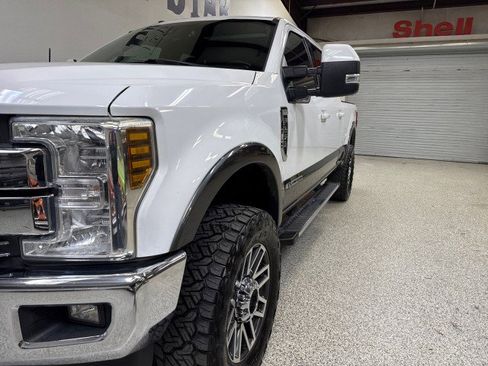 Used 2018 Ford F250 Lariat w/ Lariat Ultimate Package image 10