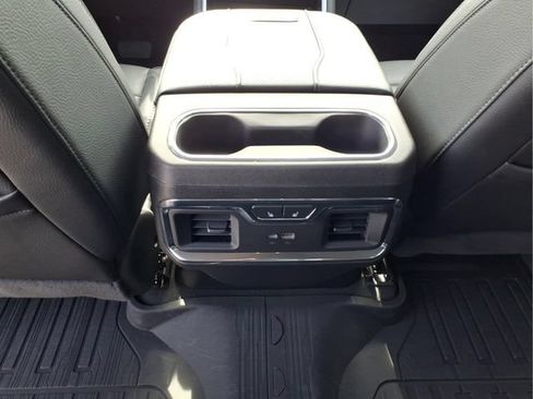 Used 2025 GMC Sierra 3500 Denali w/ Technology Package AWD/4WD image 15