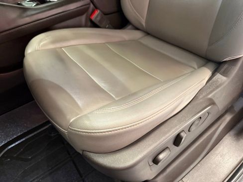 Used 2021 Chevrolet Tahoe LT w/ LT Signature Plus Package image 30