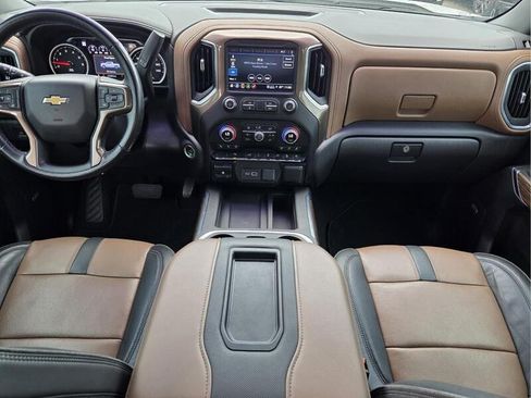 Used 2022 Chevrolet Silverado 1500 High Country w/ Z71 Off-Road Package AWD/4WD image 15