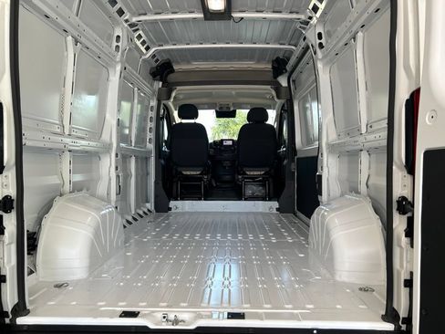 Used 2025 RAM ProMaster 1500 w/ Quick Order Package 22G SLT FWD image 32