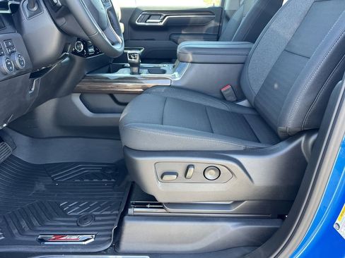 New 2025 Chevrolet Silverado 1500 LT Trail Boss w/ Convenience Package II image 17