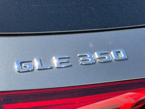 Used 2022 Mercedes-Benz GLE 350 w/ Premium Package image 17