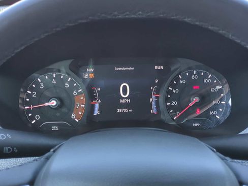 Used 2024 Jeep Compass Latitude image 11