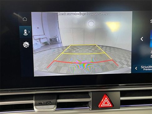 New 2025 Hyundai Elantra Limited image 7